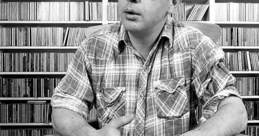 Andy Kershaw, a former Radio 1 DJ and Live Aid host, passes away at the age of 66.